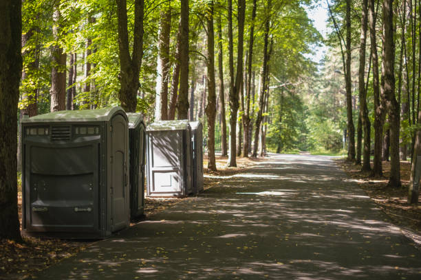 Portable Toilet Options We Offer in Dakota Dunes, SD