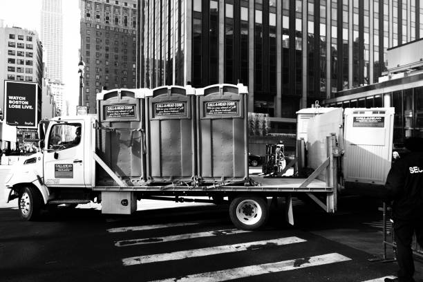 Best Portable toilet rental cost  in Dakota Dunes, SD